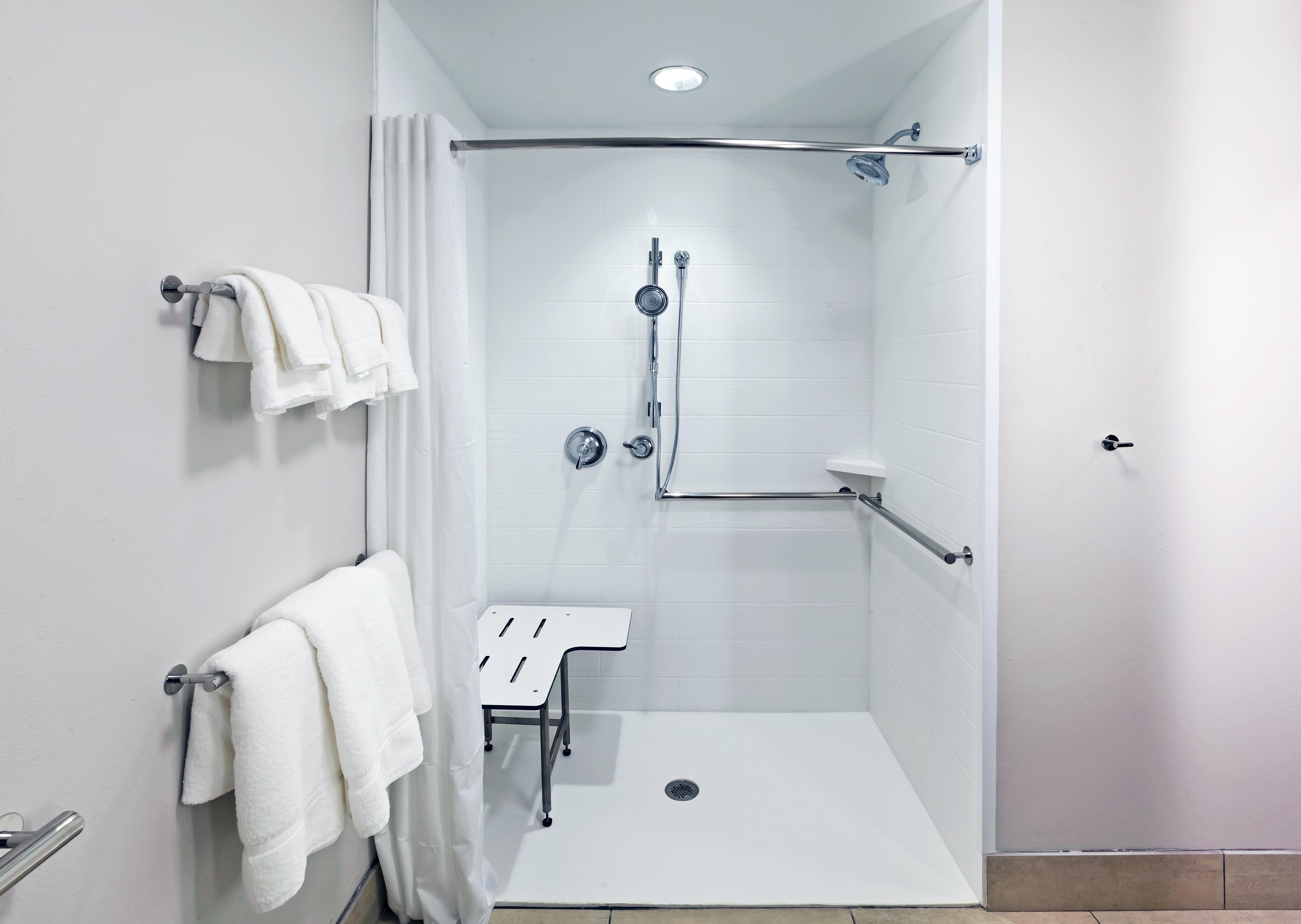 Holiday Inn Express And Suites Chanute By Ihg Bagian luar foto