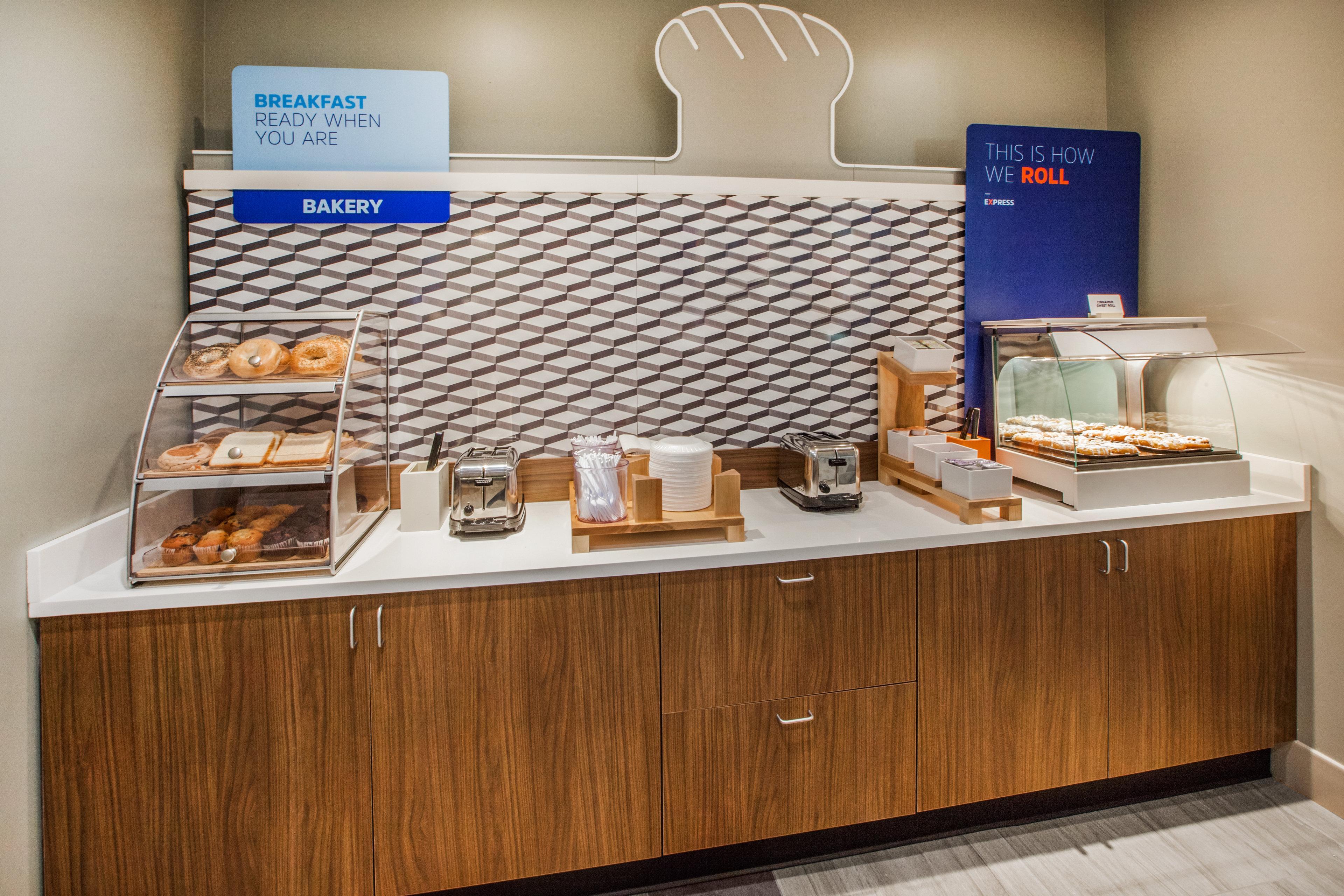 Holiday Inn Express And Suites Chanute By Ihg Bagian luar foto