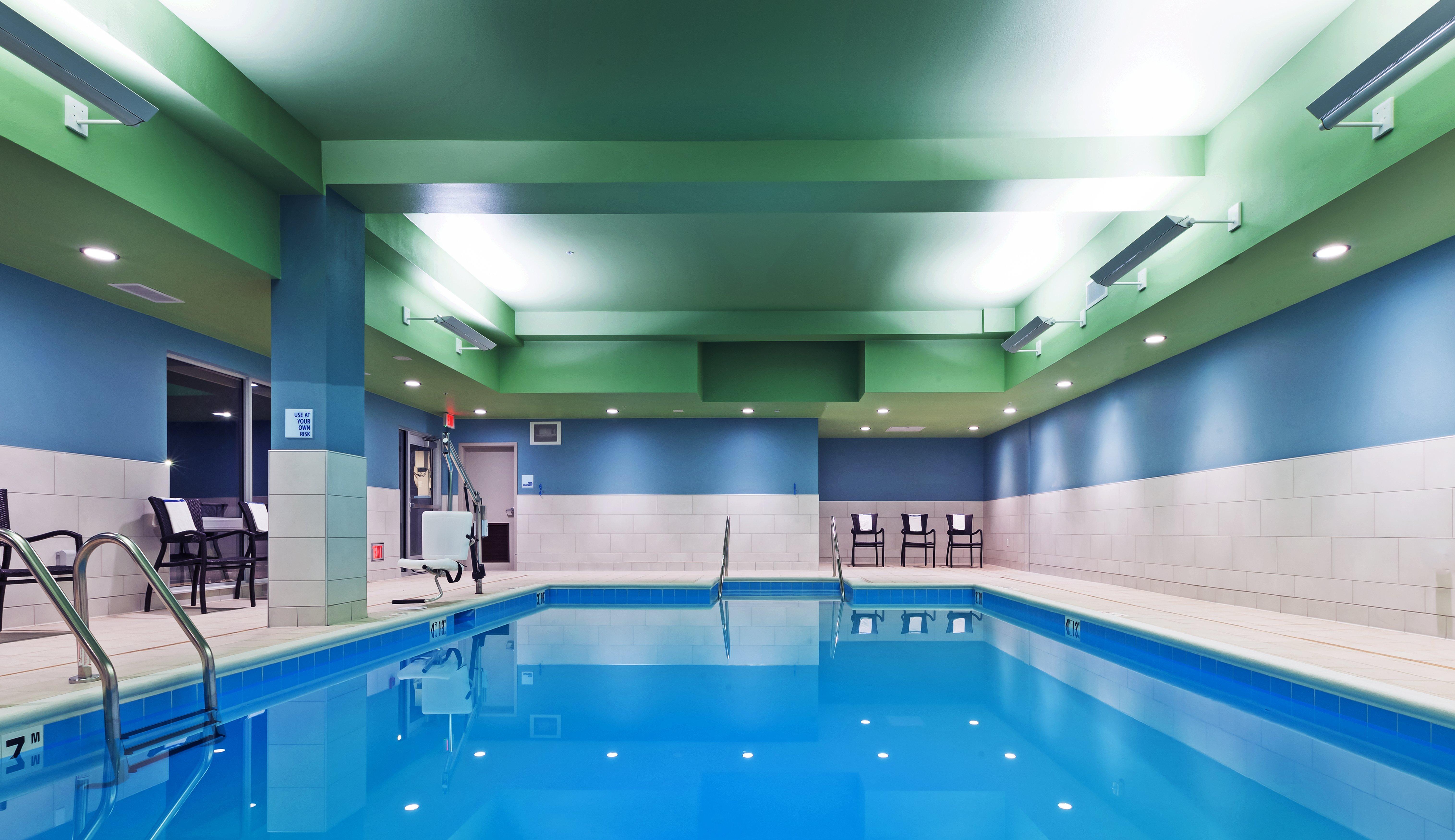 Holiday Inn Express And Suites Chanute By Ihg Bagian luar foto