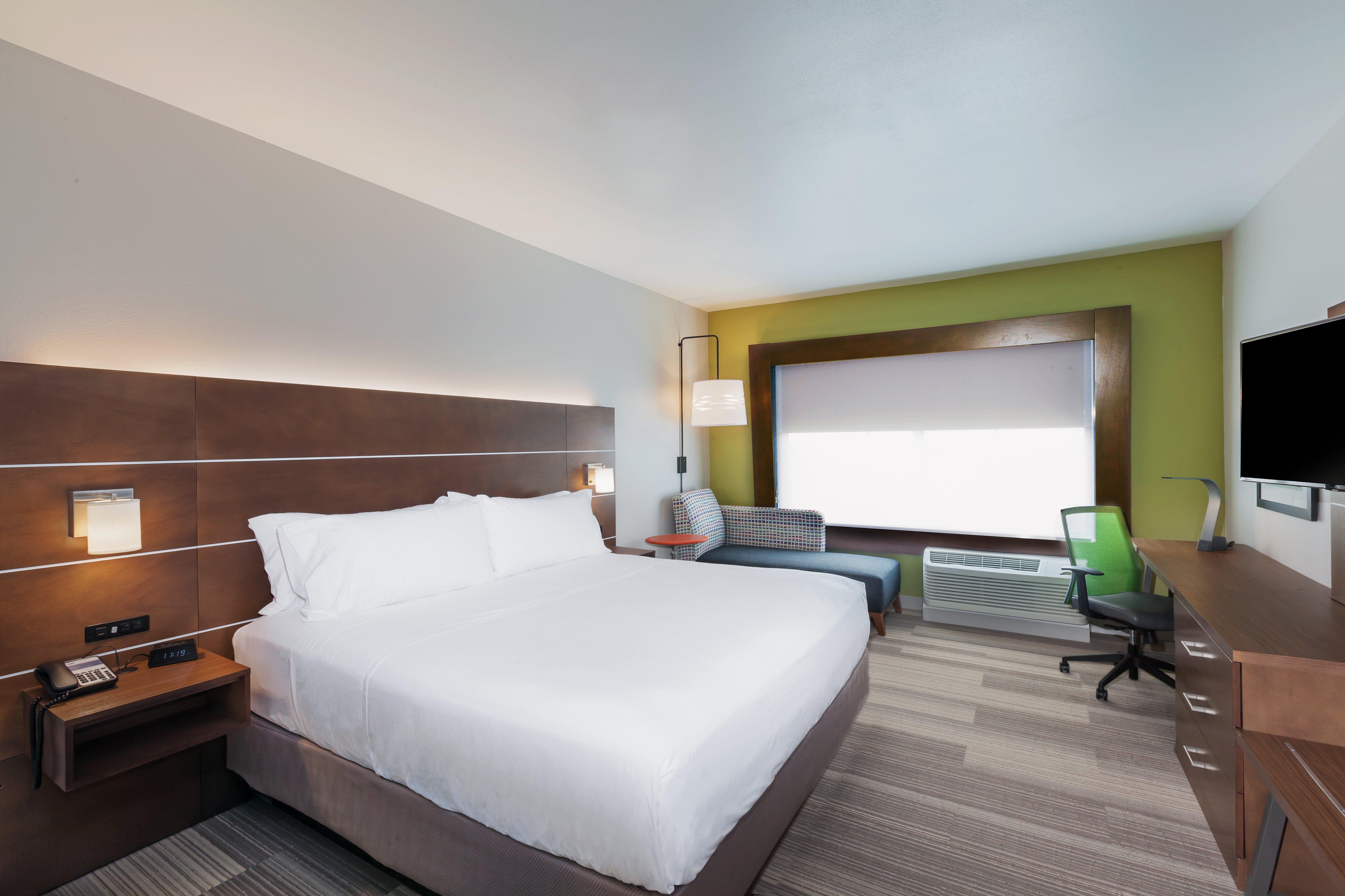 Holiday Inn Express And Suites Chanute By Ihg Bagian luar foto